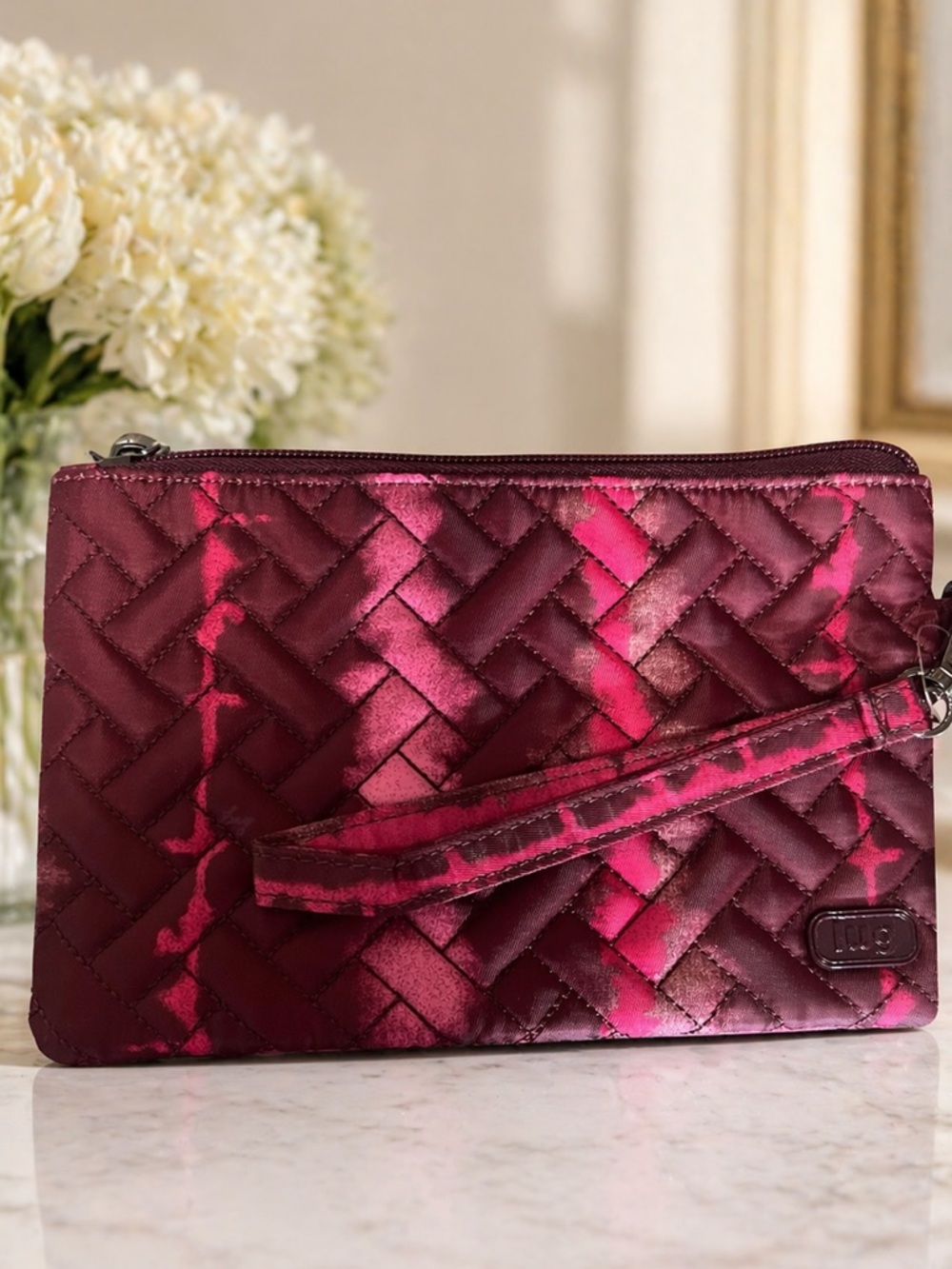 Lug Peekaboo Wristlet /Pouch Shibori Wine NWT